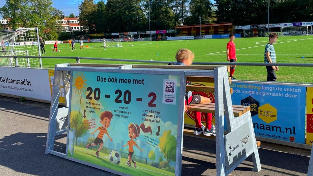 20-20-2 sponsorbord impressie